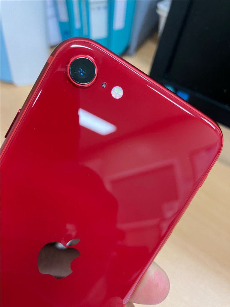 아이폰 SE 2세대 (PRODUCT)RED 색상 128--6