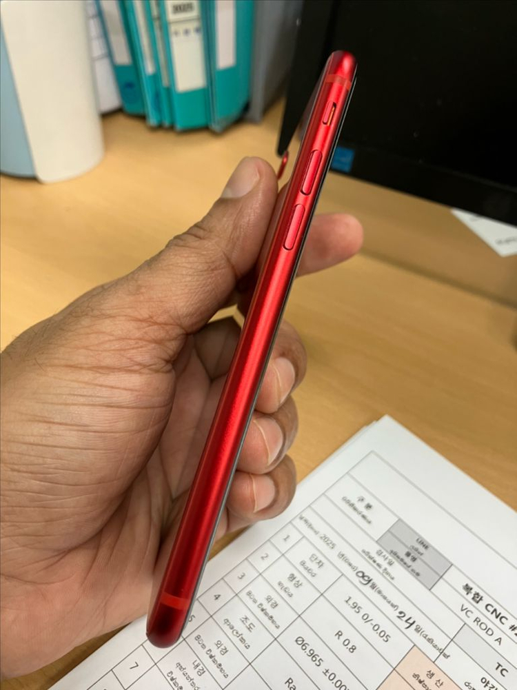 아이폰 SE 2세대 (PRODUCT)RED 색상 128--3