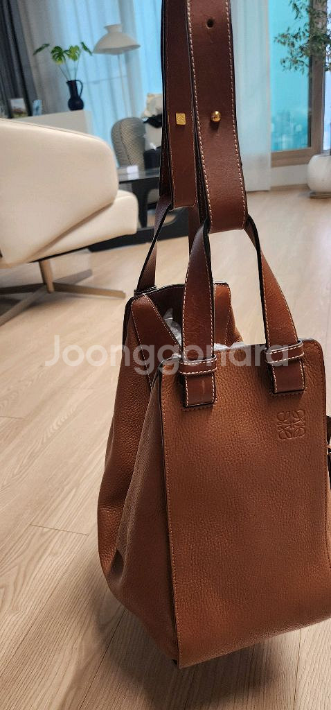 로에베 해먹백 탄컬러 라지--2