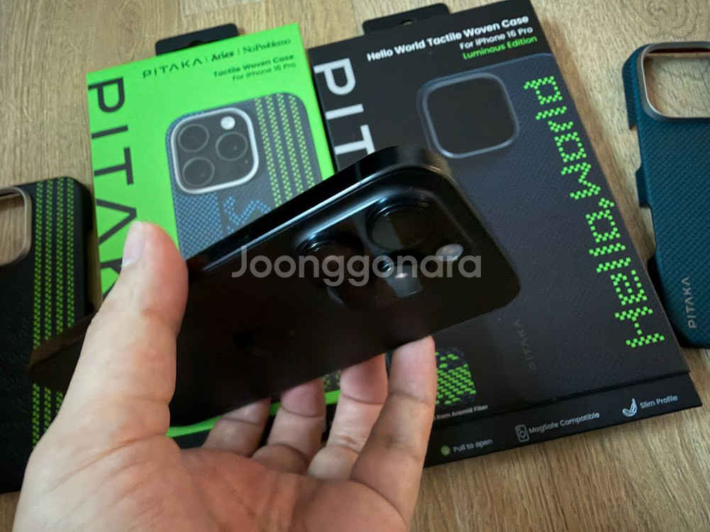 아이폰 16프로 블랙티타늄 1TB 팝니다--2