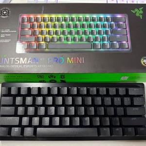 +팜레스트 레이저 헌츠맨 V3 Pro 미니 키보드