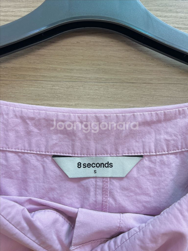 에잇세컨즈 블라우스--3