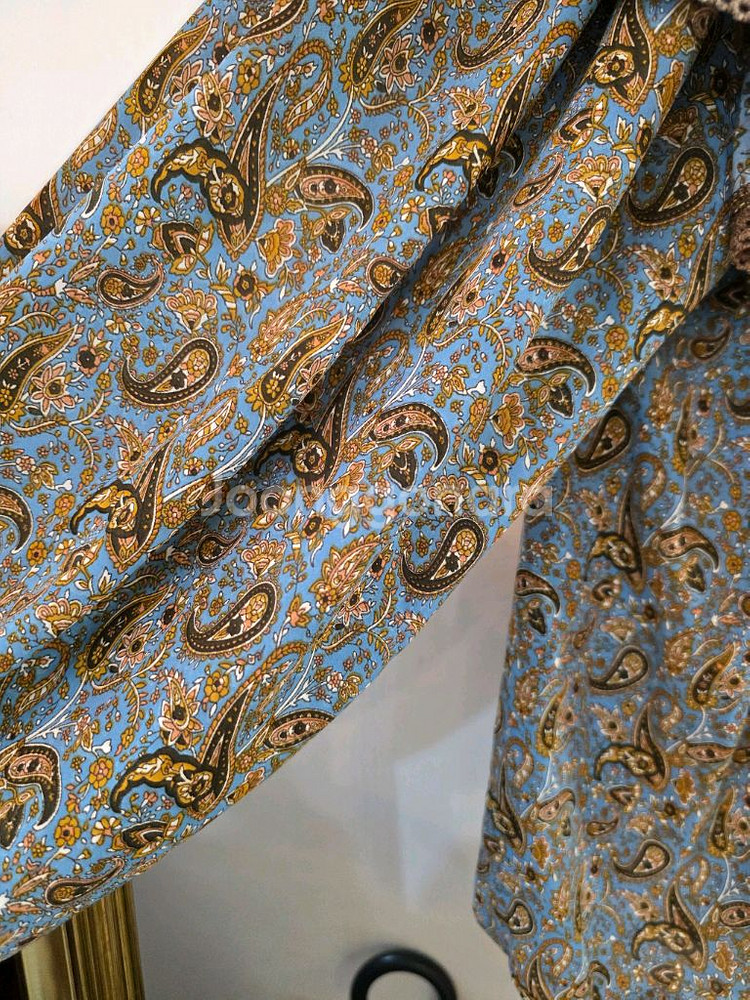 오프숄더 밴딩 나염 블라우스--3