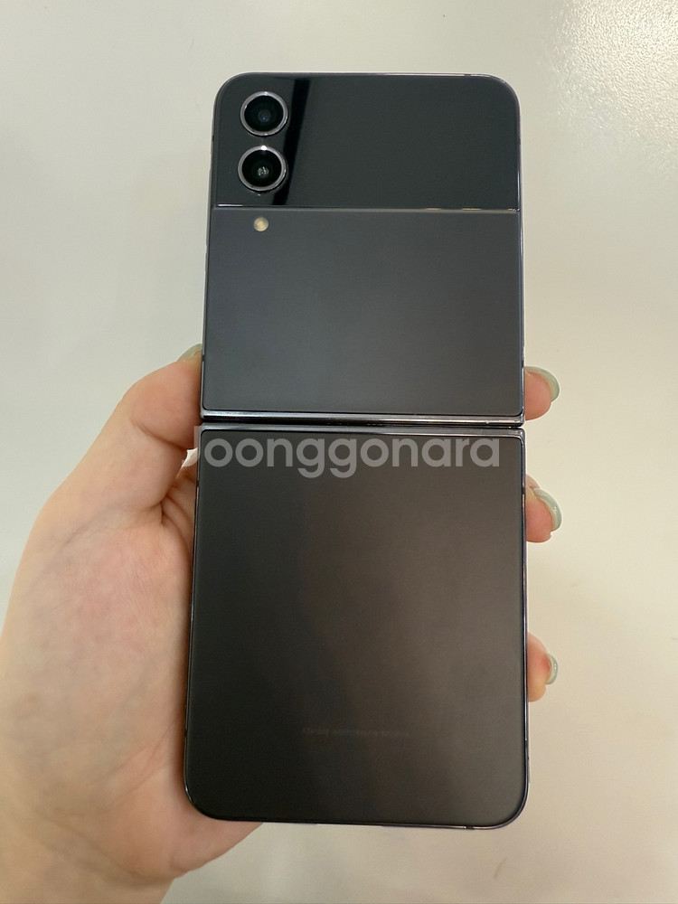 센터수리)갤럭시Z플립4 256GB Y1010--0