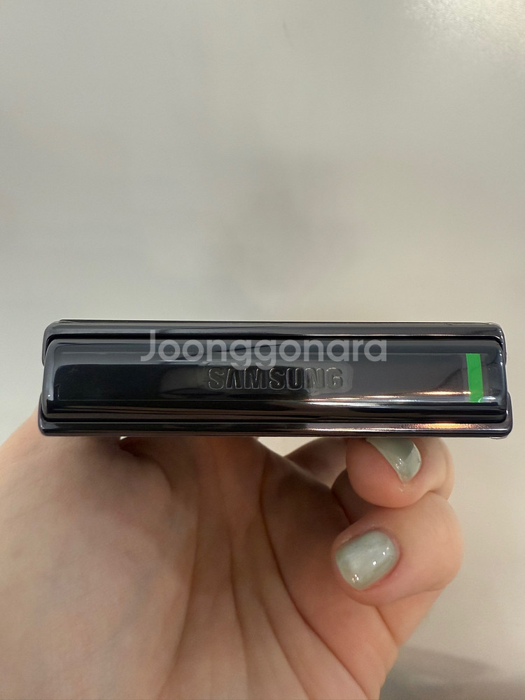 센터수리)갤럭시Z플립4 256GB Y1010--4