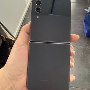 액정센터수리)갤럭시Z플립4 256GB