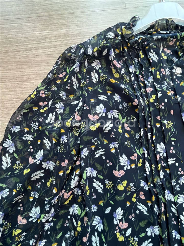 헤지스 블라우스--3