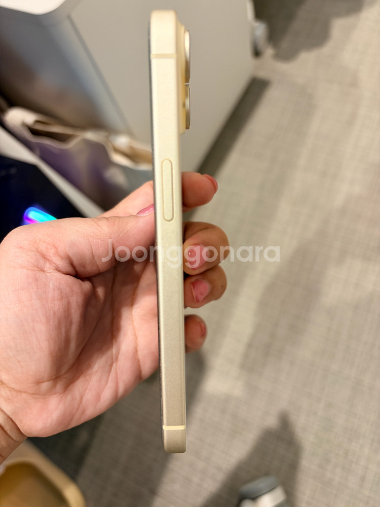 아이폰 15 256g--3