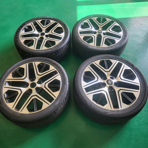 그랜저GN7 정품 19인치 휠타이어 한대분 판매