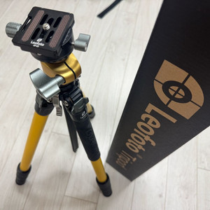 레오포토 Mr.Y LY-224C 삼각대