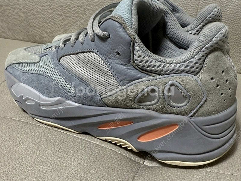 아디다스 이지부스트 이너시아 265--1