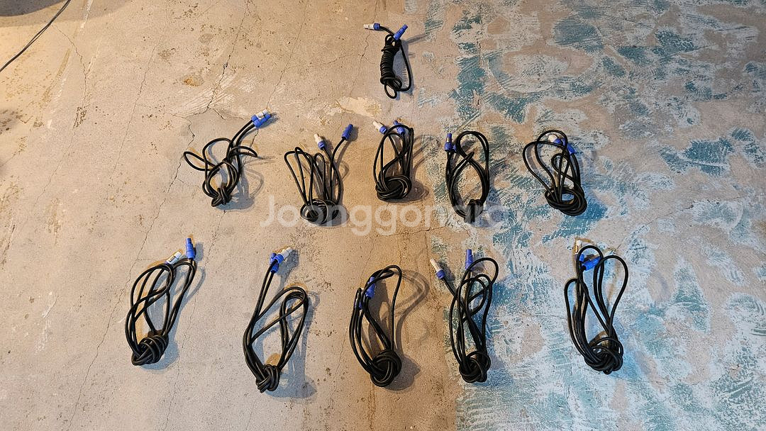 무대조명 파워케이블 4M짜리 11개 판매합니다.--0