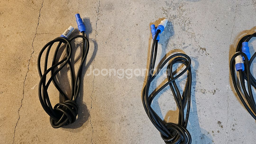 무대조명 파워케이블 4M짜리 11개 판매합니다.--2