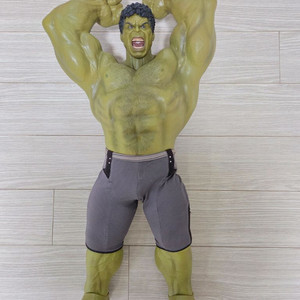핫토이 aou 헐크 디럭스 팝니다