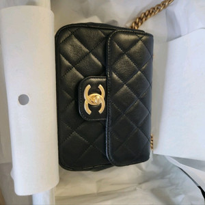 샤넬 23ss 미니 플랩백 판매합니다