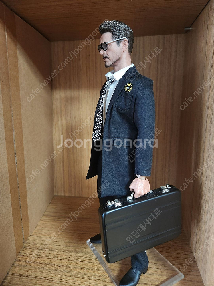 핫토이 전용 아이언맨 토니 쉴드 잠입버전 의상 판매--1