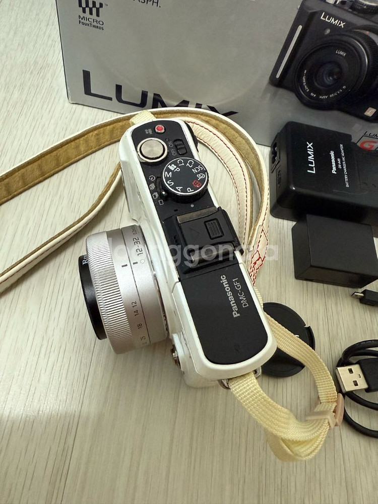 루믹스GF1화이트+12-32줌렌즈판매(일괄판매)--4