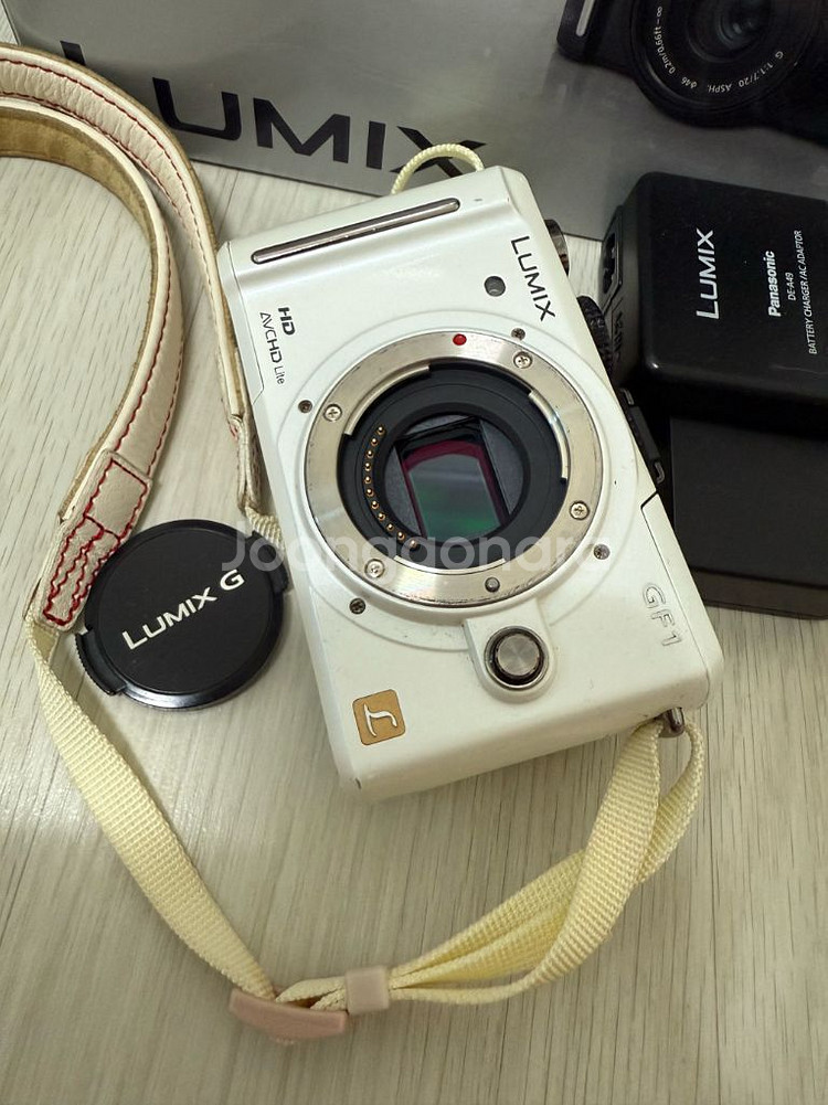 루믹스GF1화이트+12-32줌렌즈판매(일괄판매)--6