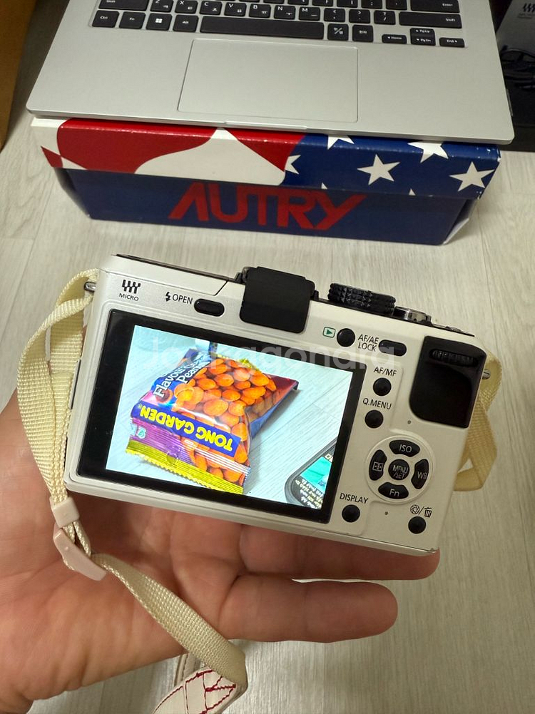 루믹스GF1화이트+12-32줌렌즈판매(일괄판매)--9