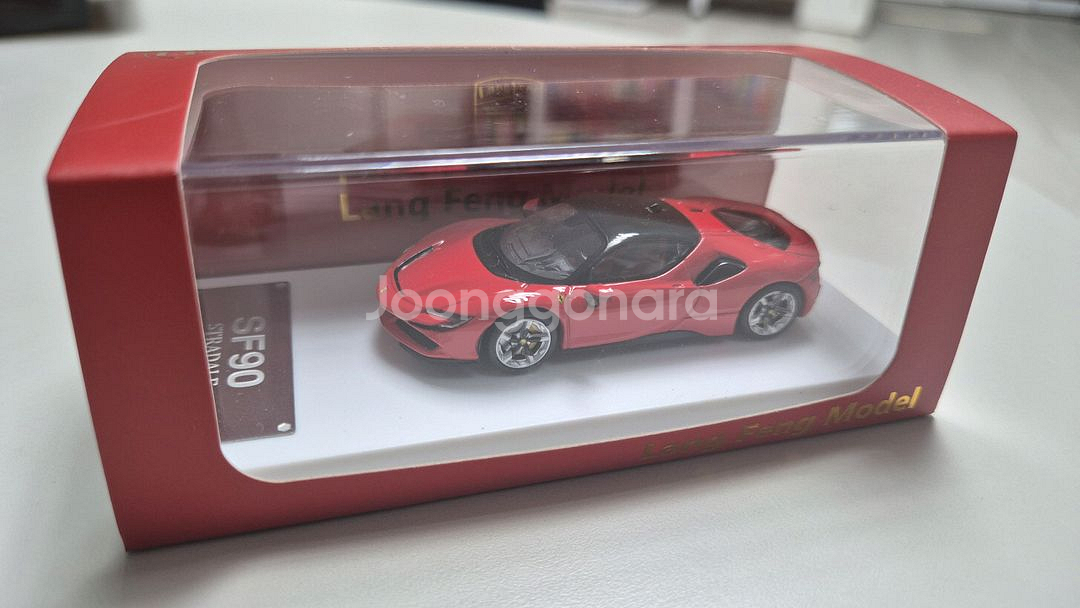 1/64 페라리 SF90 Stradale 다이캐스트--6