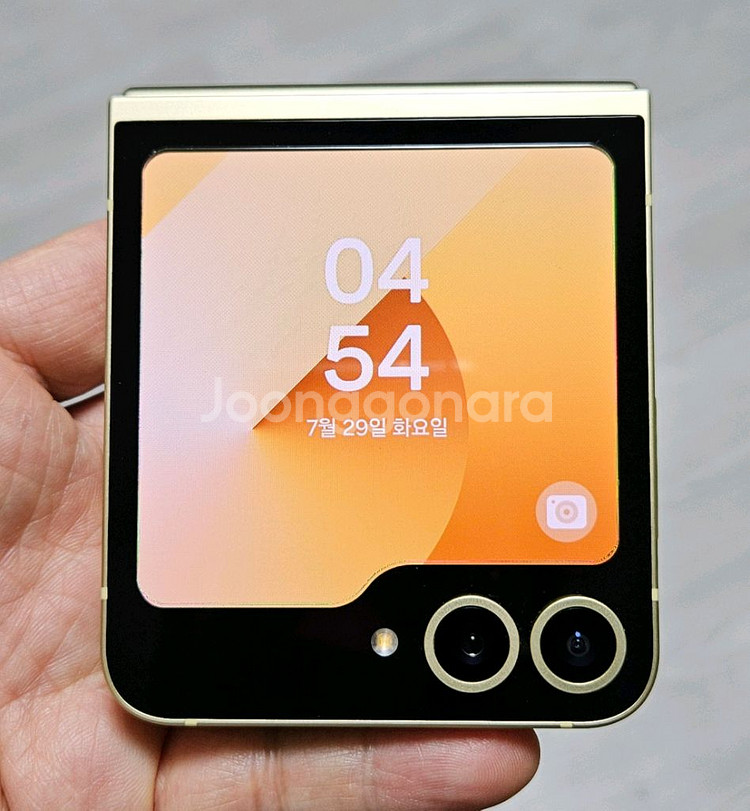 갤럭시 Z플립6 옐로우 256GB A급 싸게 팝니다.--1