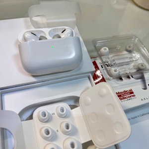 에어팟 프로 2세대 USB-C & 아즈라 맥스 이어팁