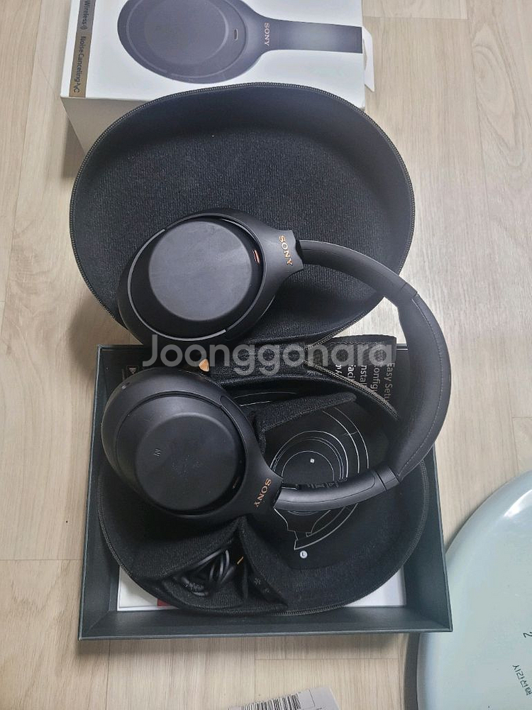 SONY 1000XM4 노이스캔슬링 헤드폰 블랙 실버--1