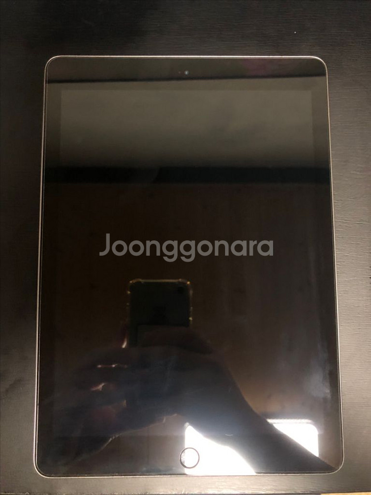아이패드 6세대 128GB 팝니다!--3