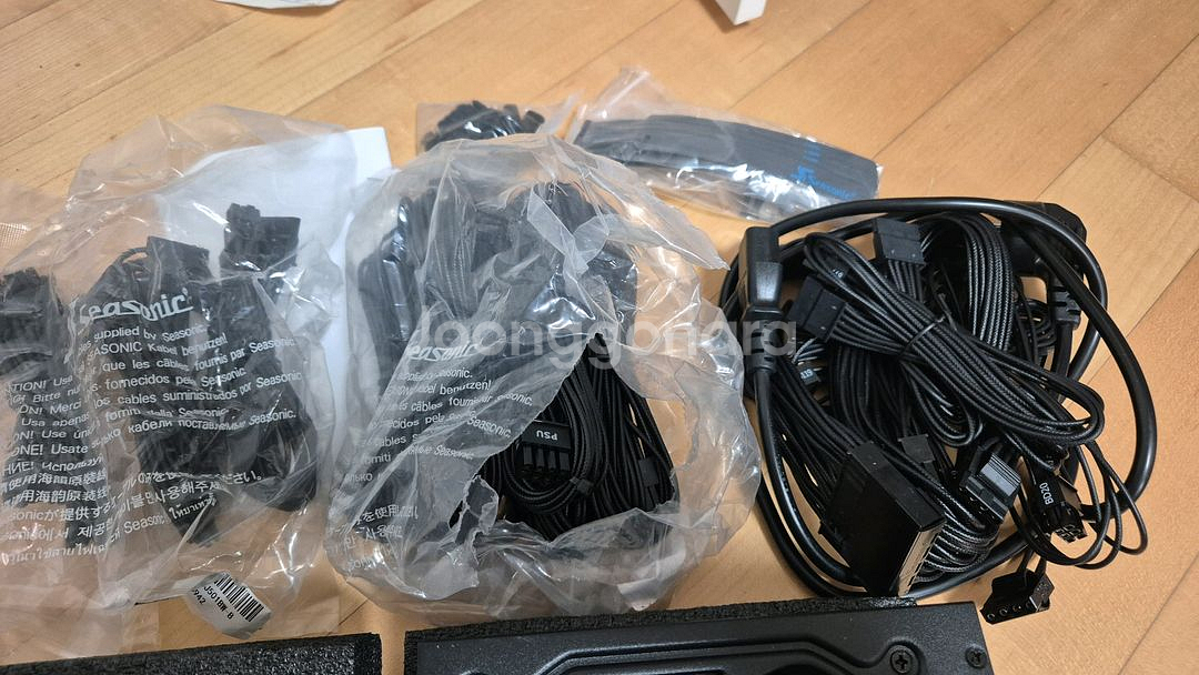 시소닉 gold gx 1000 godl fm atx 3--1