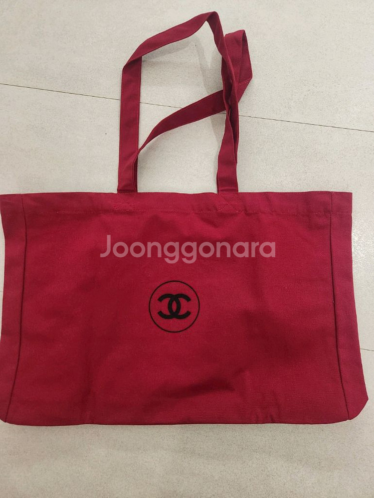 샤넬 N1 샤넬 에코백 레드--1