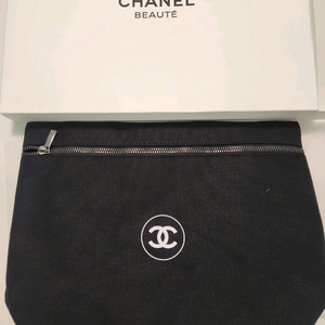 샤넬 뷰티 파우치