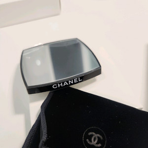 샤넬 양면 손거울