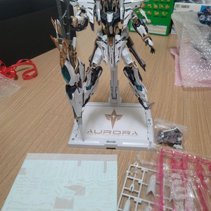 무한신성 오로라 조립품