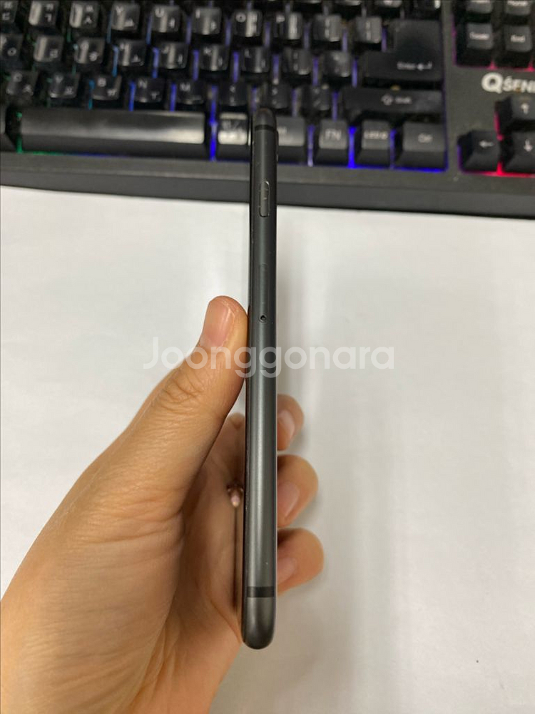아이폰8 스그 A급 64GB 배터리성능92% 인스타--5