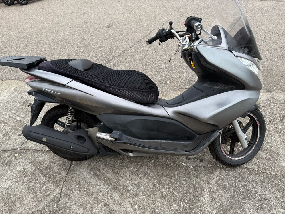 오토바이)혼다 pcx 판매합니다!--1