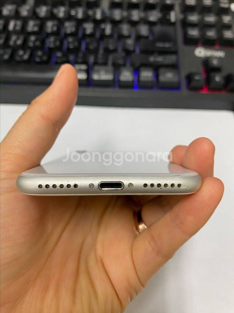 아이폰8 실버 외관깔끔 64GB 인스타 감성폰--6