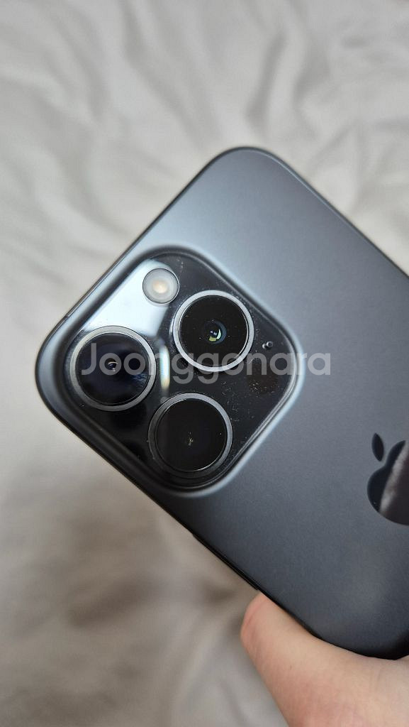 [미국판] 아이폰 15 프로 256GB 블랙 팝니다.--2