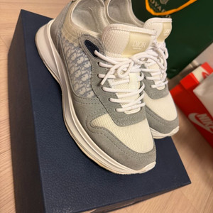 디올 b25 스니커즈