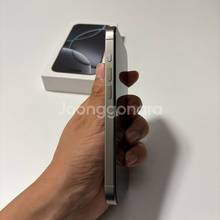 미국판 무음) 아이폰15프로 128GB 내추럴 풀박--5