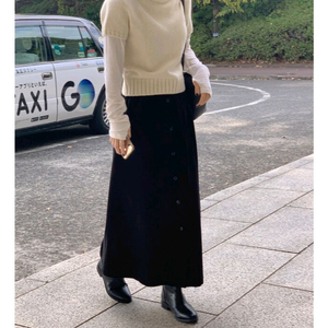메리어라운드 제작 코듀로이 스커트