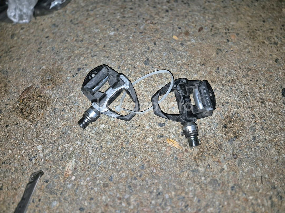 R9000 듀라에이스 클릿페달.--1