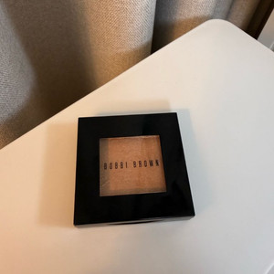 바비브라운 골든엠버 아이섀도우