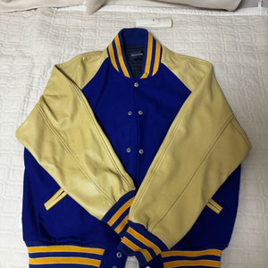 디스이즈네버댓 바시티 자켓