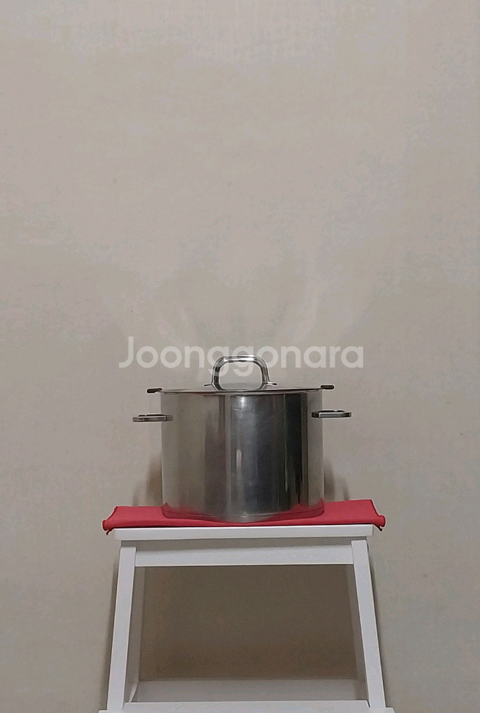 (중고)실리트 곰솥냄비 팝니다(24cm/18cm)--0
