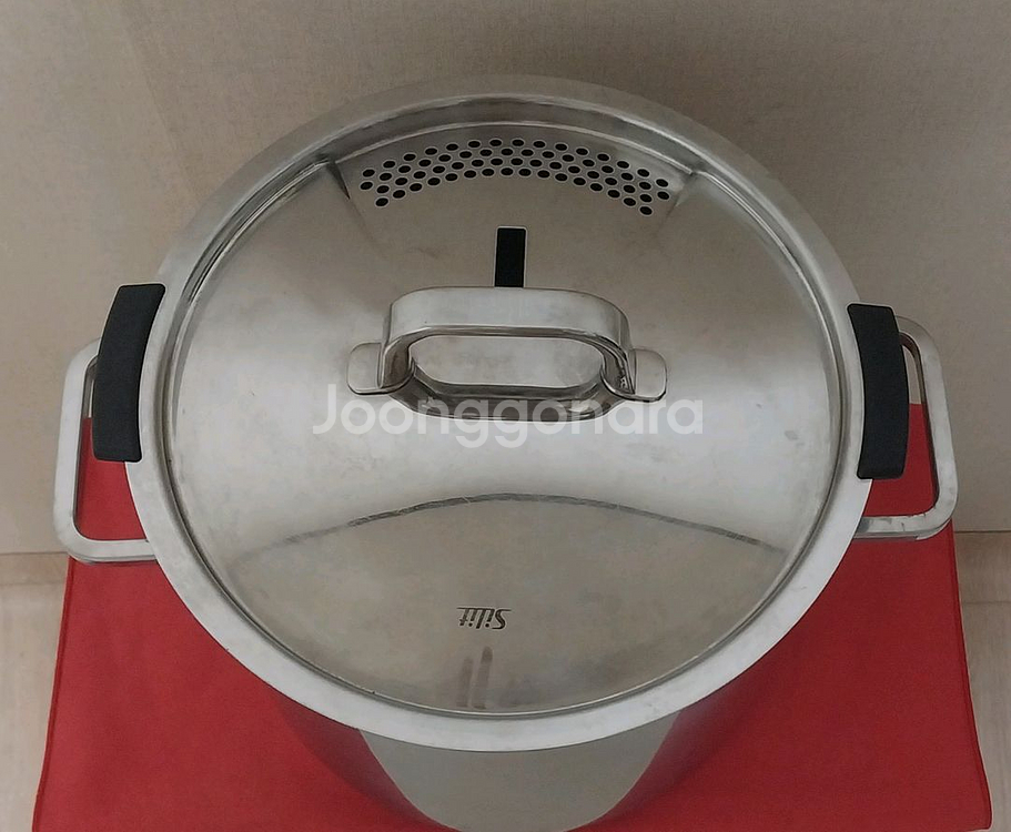 (중고)실리트 곰솥냄비 팝니다(24cm/18cm)--2