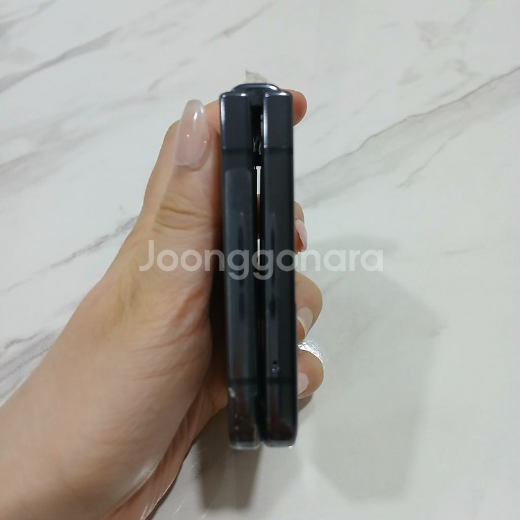 (상태SS급)갤럭시Z플립4 256기가 블랙 공기계퀵가능--3