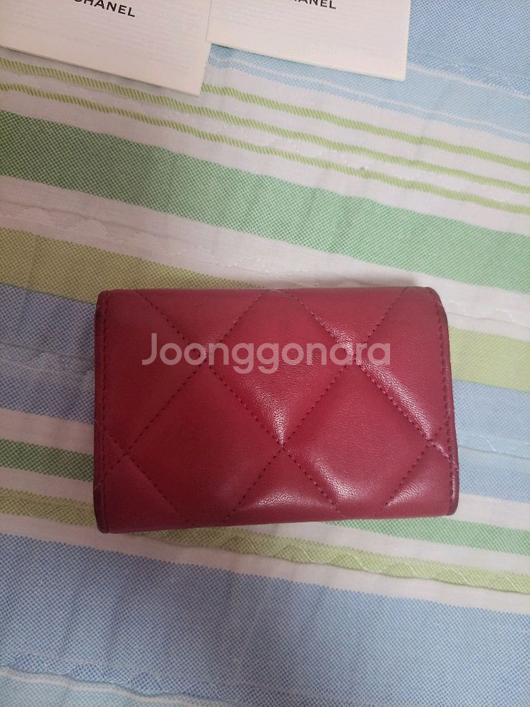 정품)급처상태좋음!샤넬 19 플랩 카드지갑 홀더--7