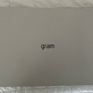 엘지 그램 프로 16인치 루나레이크 미개봉 판매합니다.