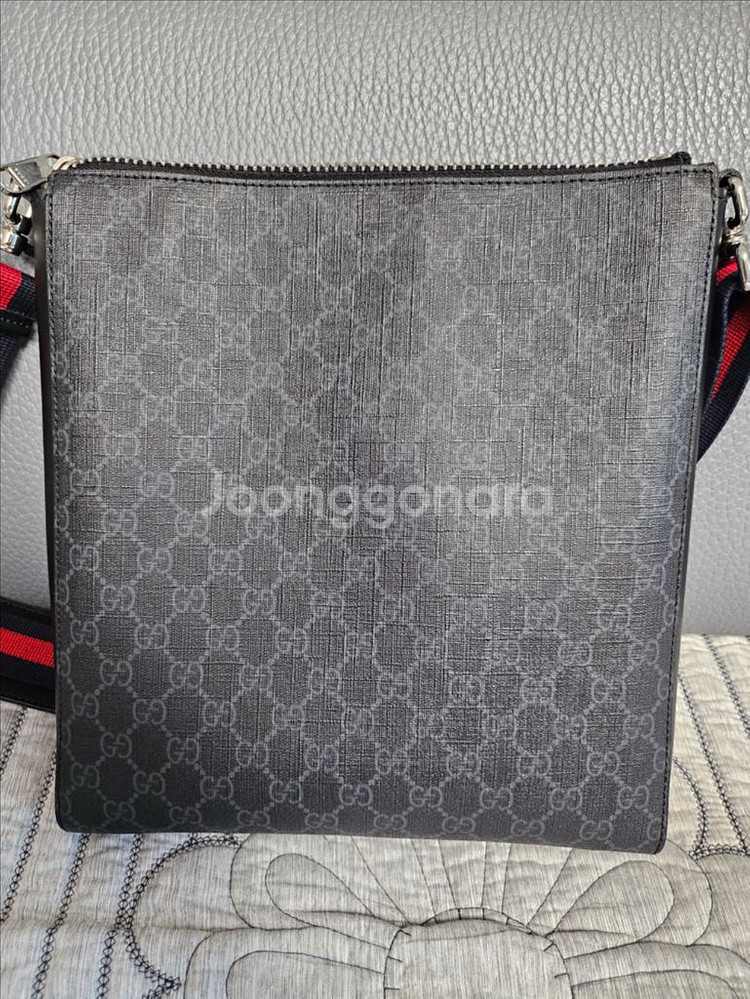 구찌 GG 패턴 메신저 백입니다.--2