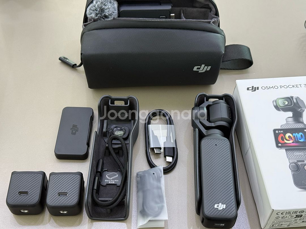 DJI 오즈모 포켓3(미사용품)+정품 악세사리 다수--0